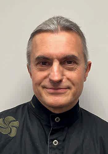 Даниэль Иванов